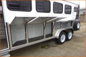INBUILT ALUMINIUM STORAGE BOXES UNDER HORSES HEAD