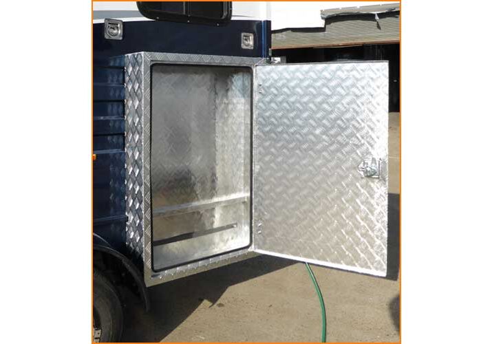 17 1 Large Horse Bridle Aluminium Box