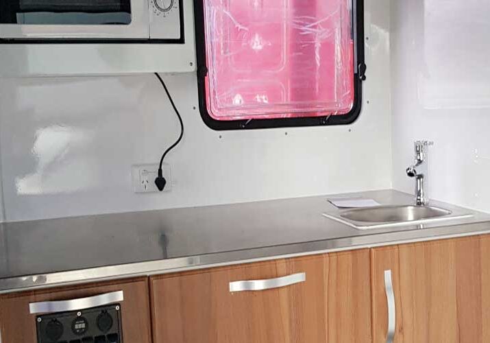 98 1 ADD STAINLESS BENCH TOP TO KITCHEN